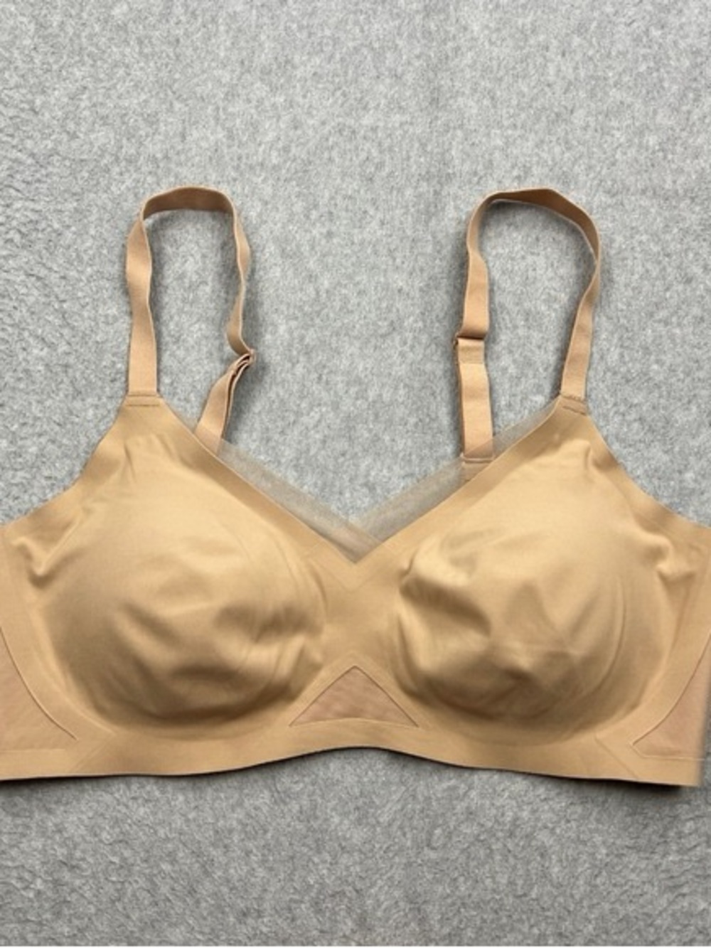 Honeylove Crossover Bra Womens Medium Sand Beige Wireless Comfort Mesh Padded